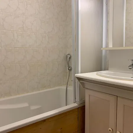Les Menuires, 2 Pièces, 6 Personnes - Fr-1-452-97 Appartement *